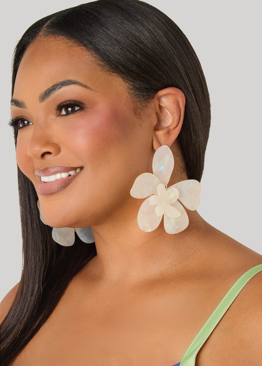 Pearlized Flower Earrings