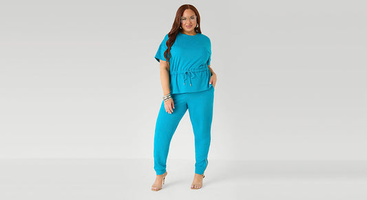 20 Cute and Comfy Ways for Curvy Women to Style Joggers
