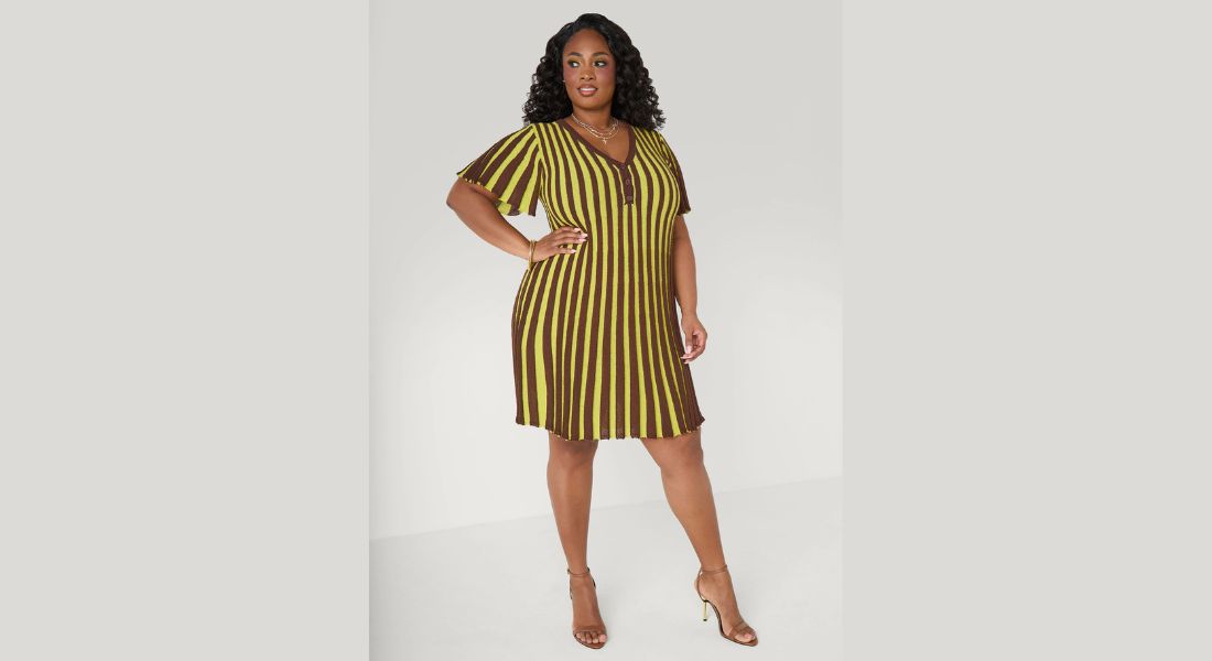 Curvy women in dress and blazer,Plus size blazer outfit