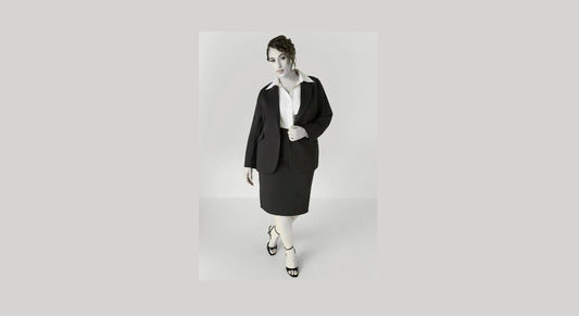 Curvy women in dress and blazer,Plus size blazer outfit