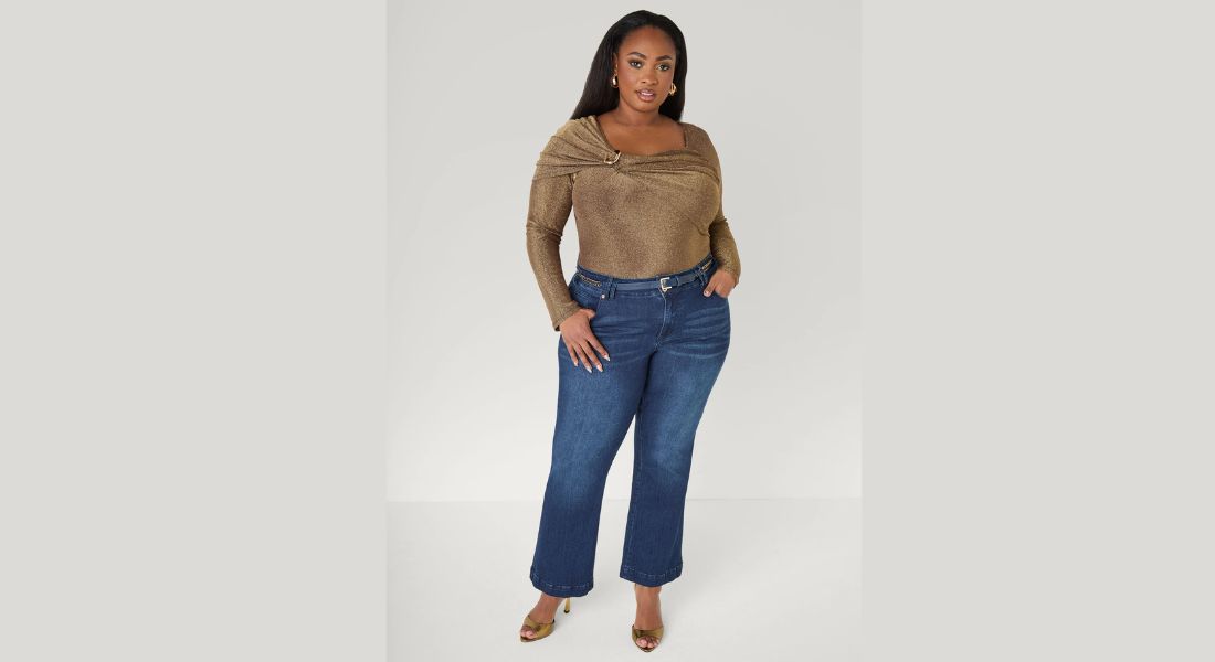 Curvy women in dress and blazer,Plus size blazer outfit
