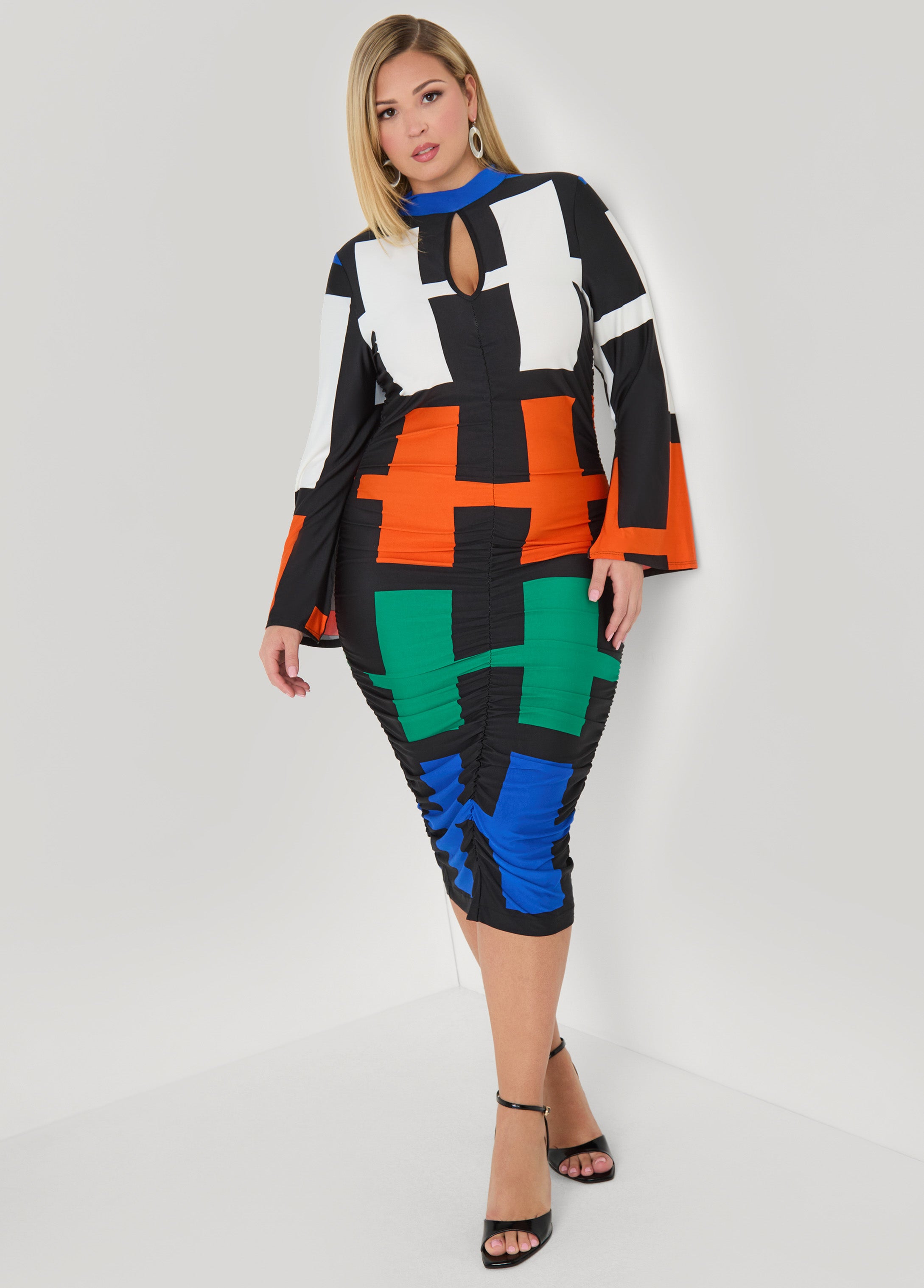 Plus Size Ruched Geo Print Bodycon Dress