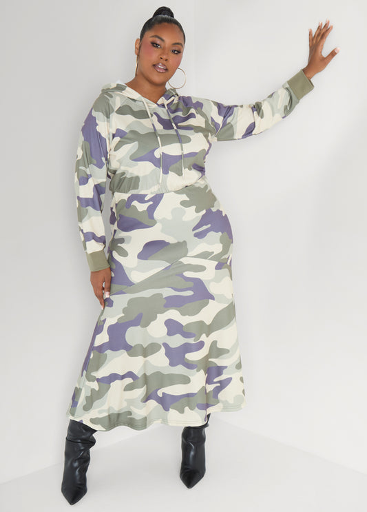 Plus Size Flounced Camo Print Maxi Dress