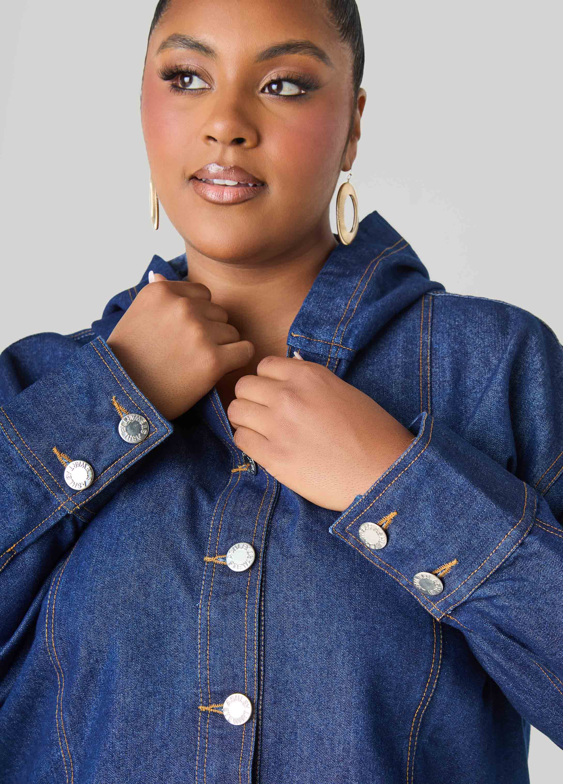 Button Front Denim Hoodie – Ashley Stewart