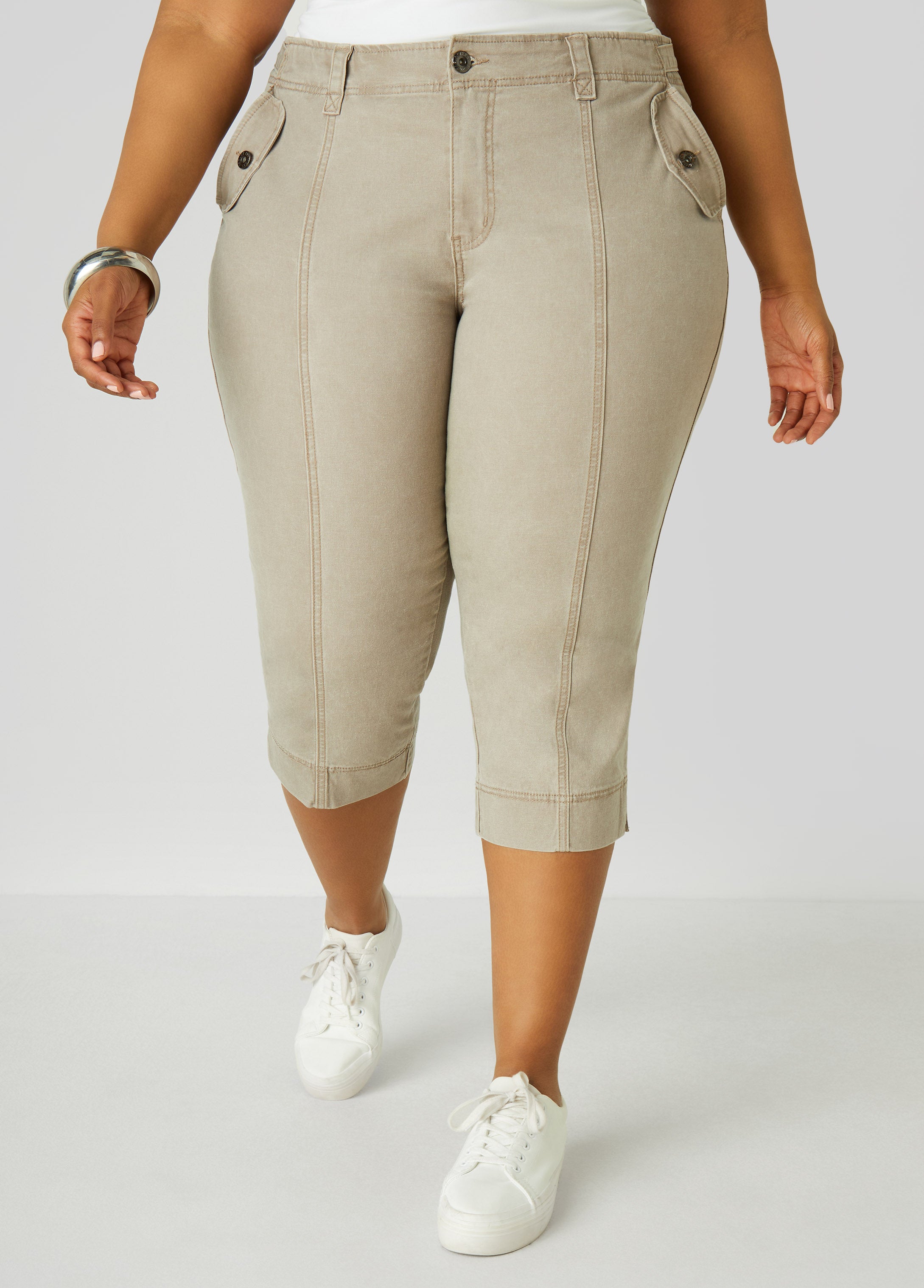 Plus Size Seam Detailed Denim Capris
