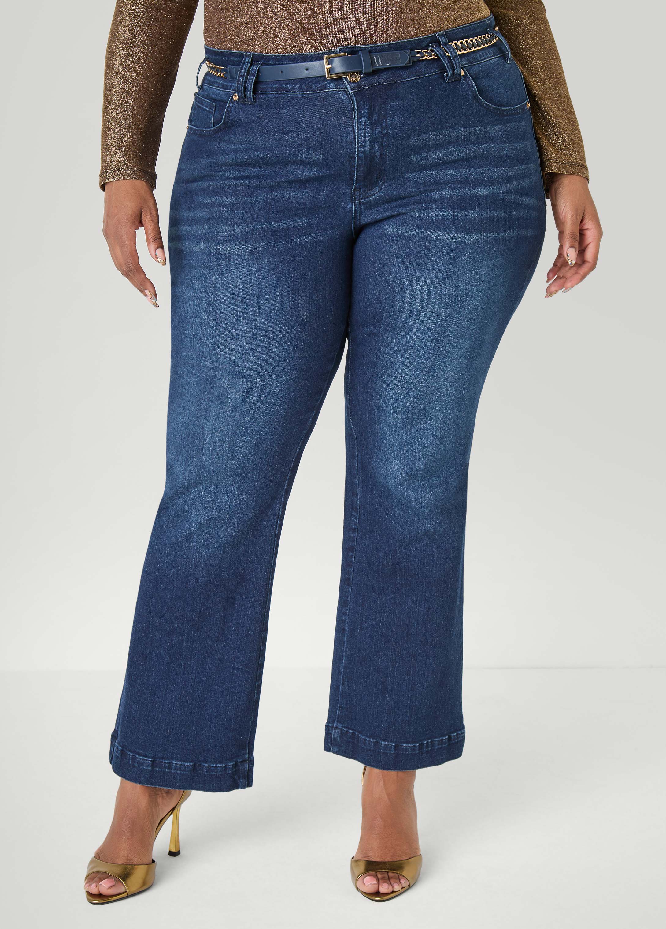 Chain Belt Flared Jeans