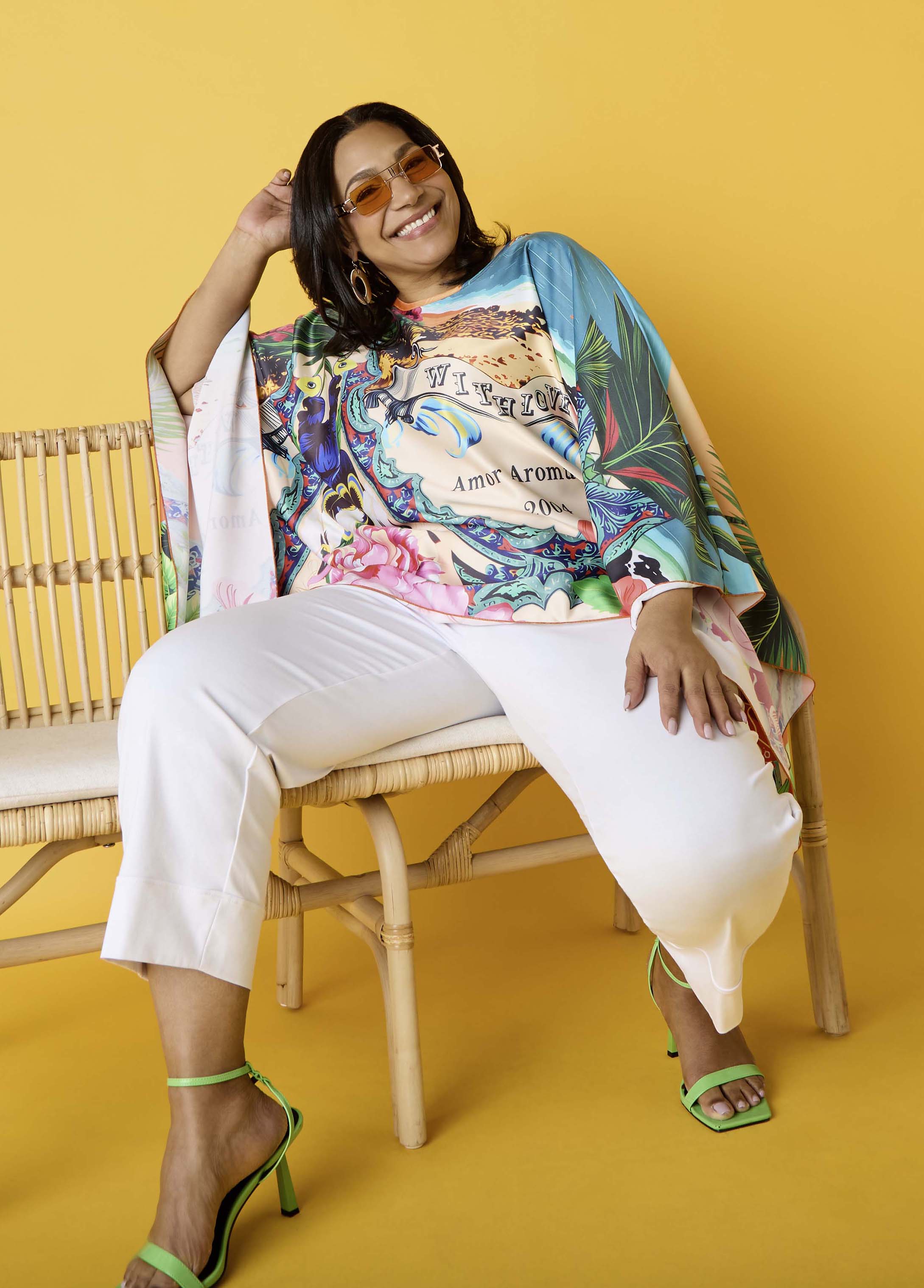 Plus Size Postcard Print Satin Poncho Drama Sleeved Tunic