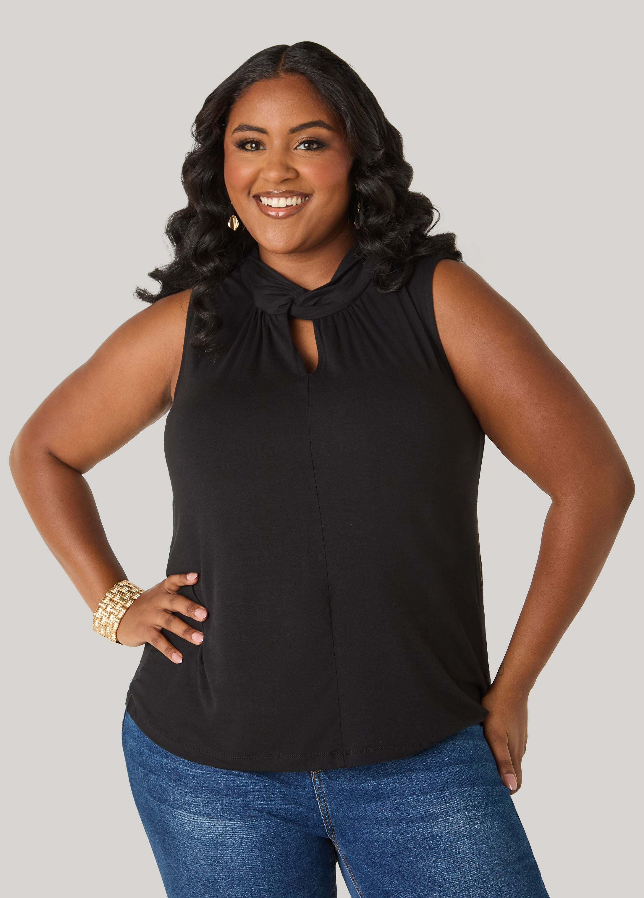 Twist Front Keyhole Top