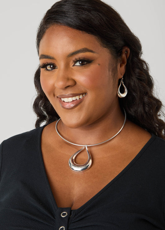 Silver Tone Teardrop Collar Set