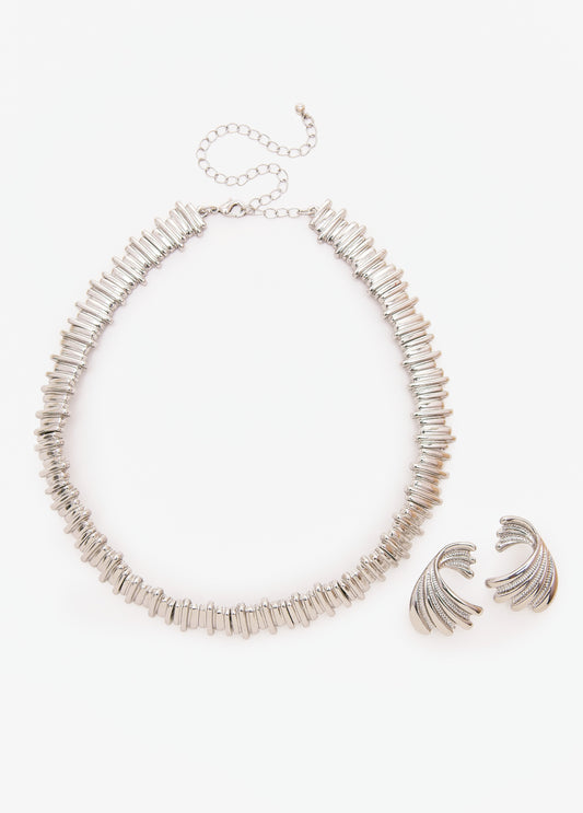 Sculpted Silver Tone Necklace Set