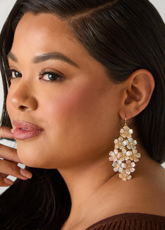 Pearlized Flower Dangle Earrings