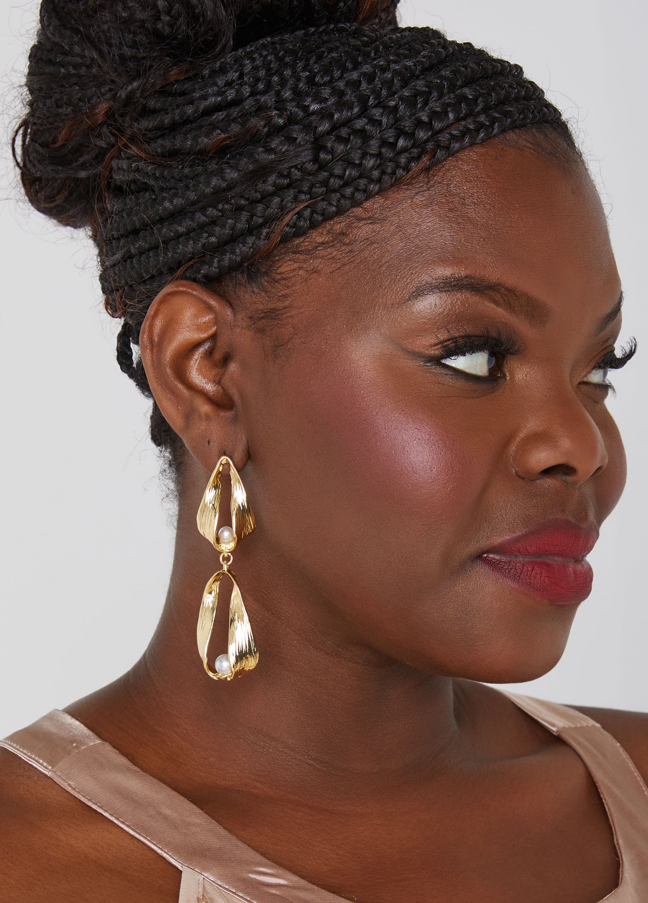Trendy Pearls Drop Earrings Statement Jewelry Accessories