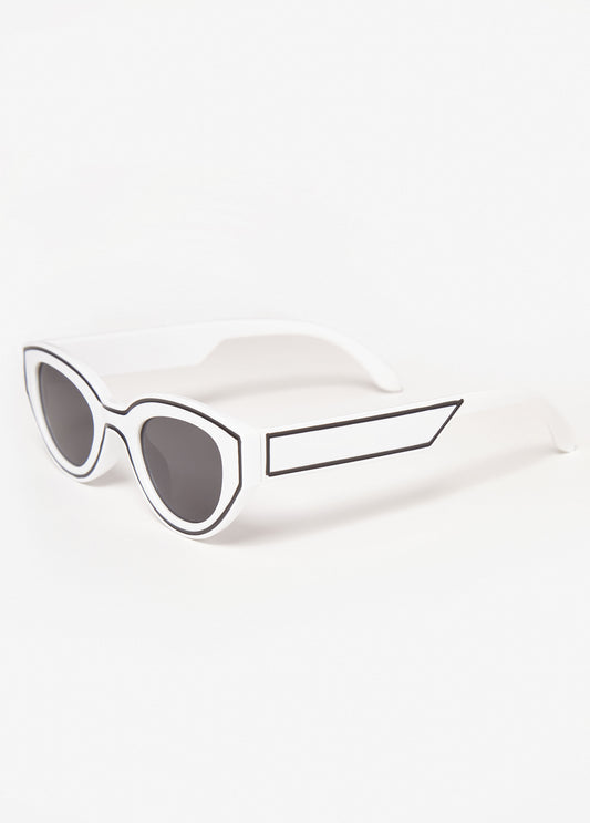 Outlined Cat Eye Sunglasses