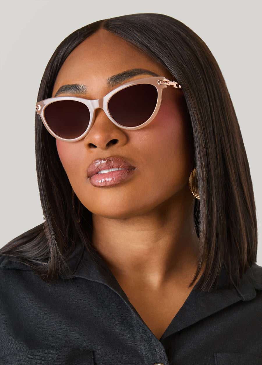 Chain Trimmed Cat Eye Sunglasses