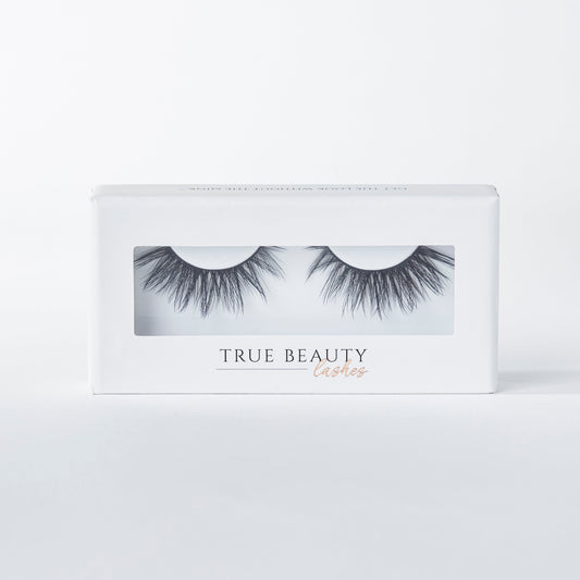 Center Of Attention Lashes