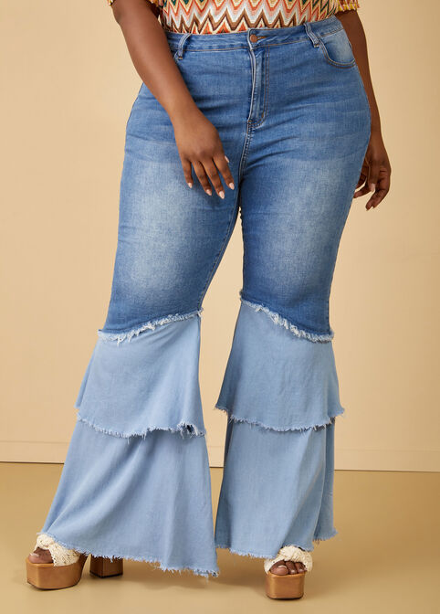 High Rise Ruffled Flared Jeans, Blue image number 3