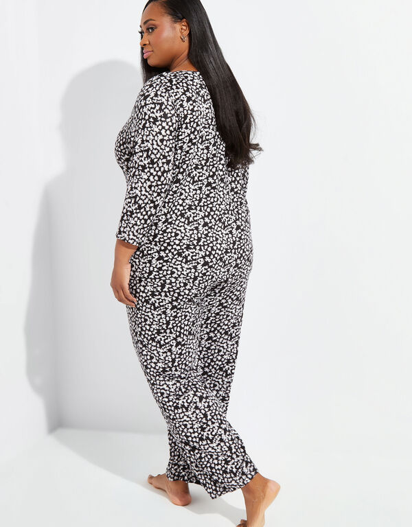 Rene Rofe Leopard Pajama Set, Black Animal image number 1